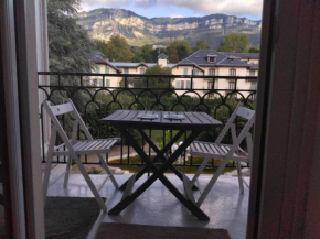 Studio confortable avec balcon à Aix-les-Bains